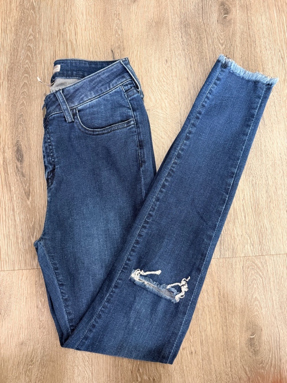 Aqua skinny blue jeans distressed